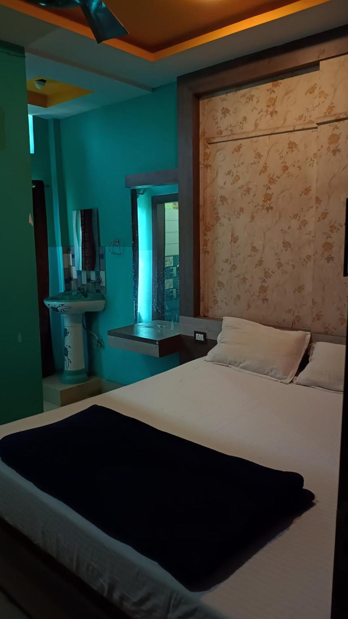 Hotel Srimanta Sankardev Majuli エクステリア 写真