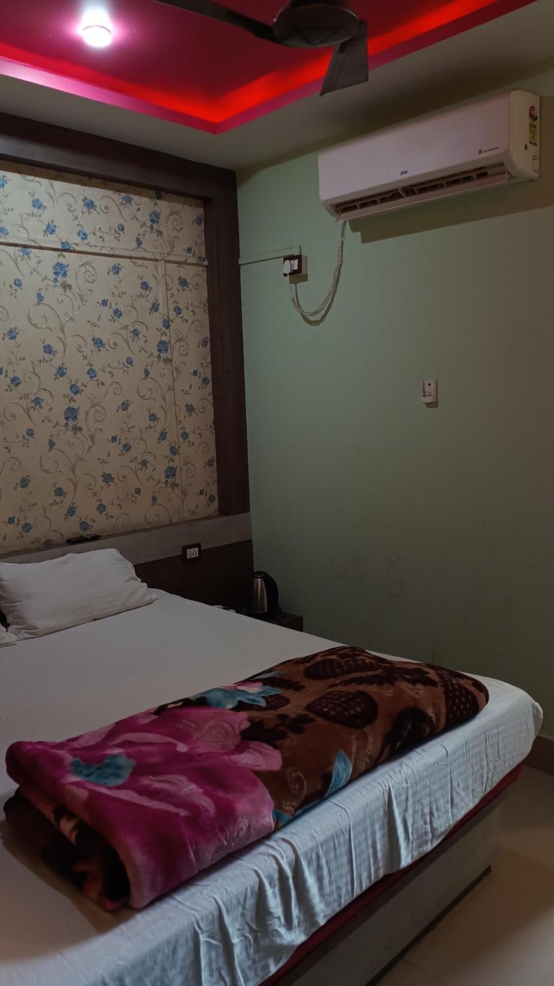 Hotel Srimanta Sankardev Majuli エクステリア 写真